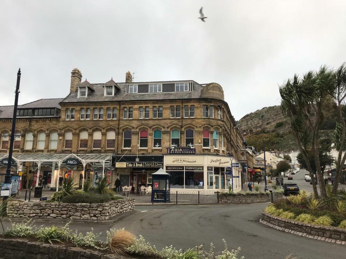 Apartment 4, Cornerhouse Apartments ランディドノー エクステリア 写真
